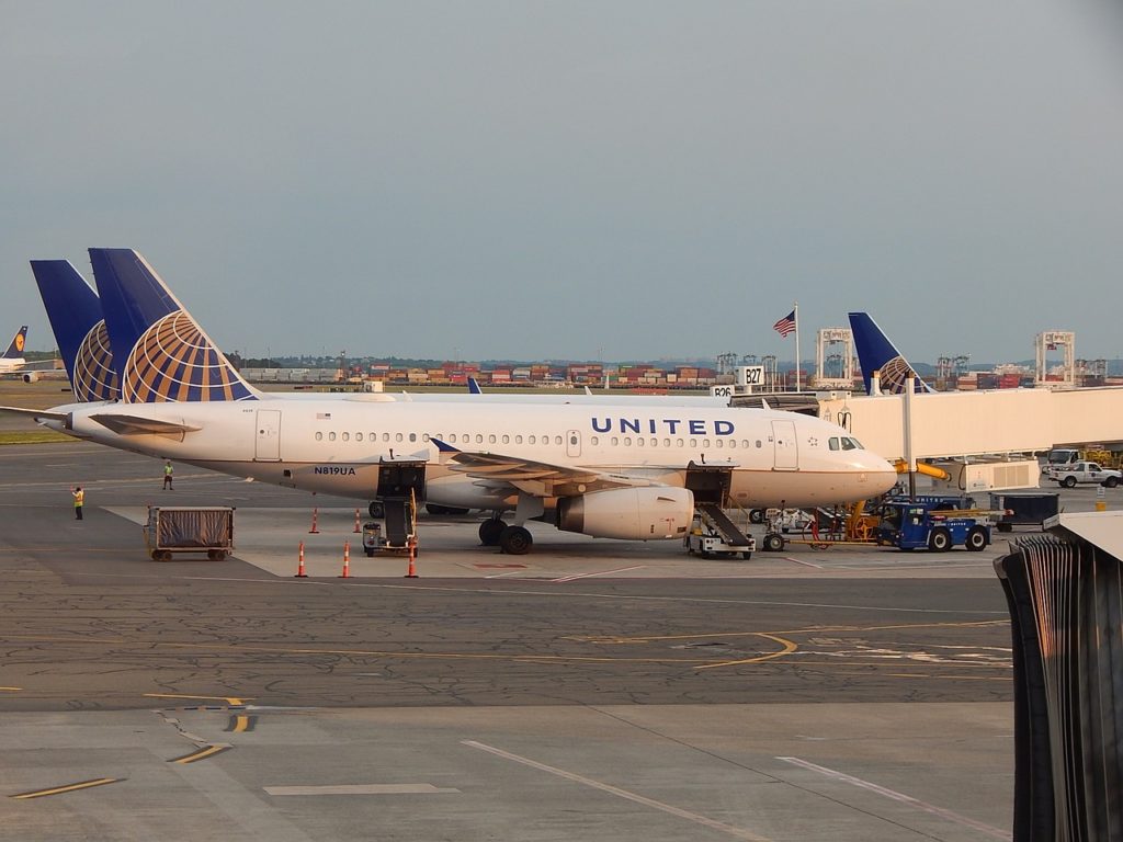 United Airlines Pilot Arrested For Standing Naked In His Hotel Room